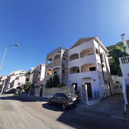 בודווה Bologna Apartments מראה חיצוני תמונה