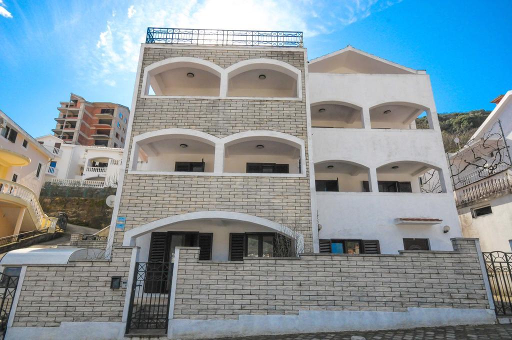 בודווה Bologna Apartments מראה חיצוני תמונה