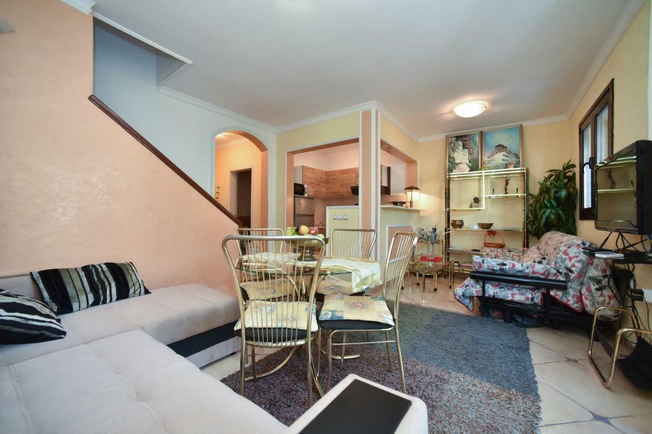 בודווה Bologna Apartments מראה חיצוני תמונה