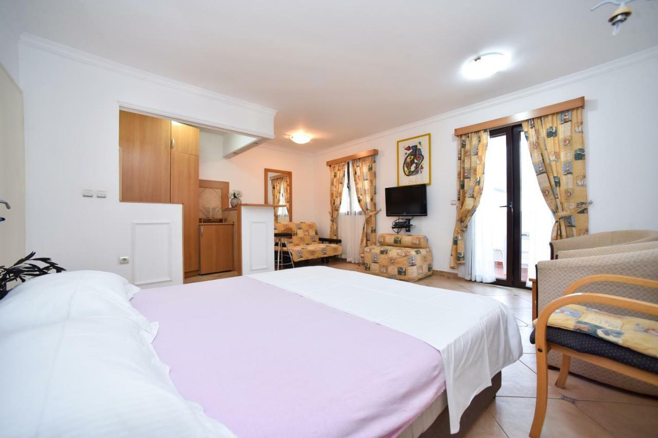 בודווה Bologna Apartments מראה חיצוני תמונה