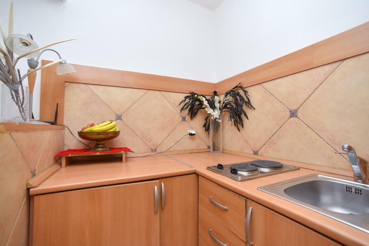 בודווה Bologna Apartments מראה חיצוני תמונה