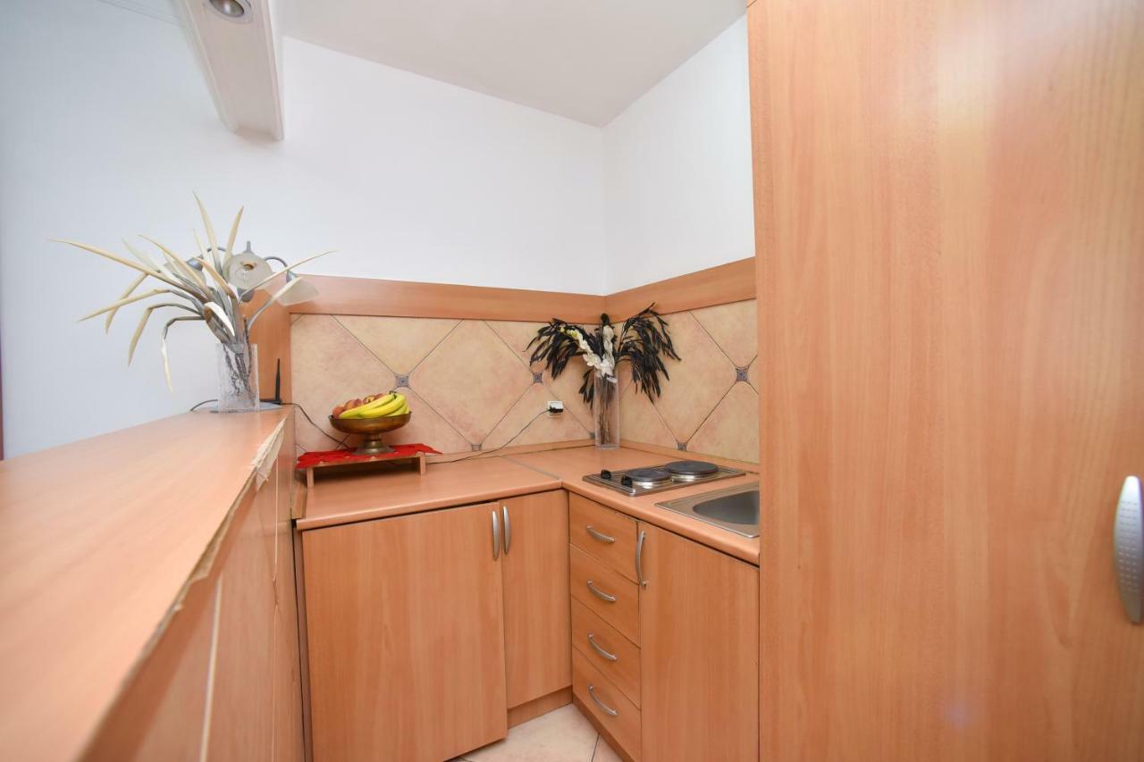 בודווה Bologna Apartments מראה חיצוני תמונה