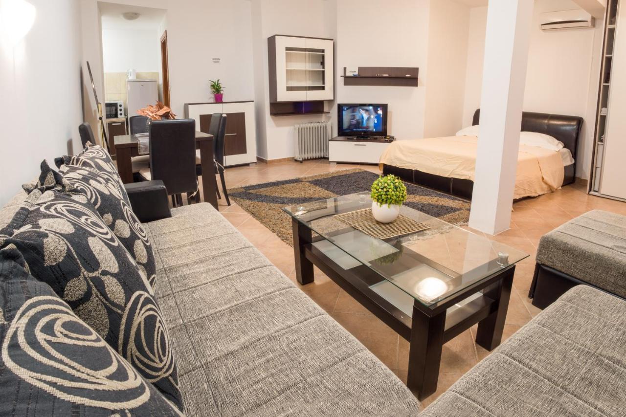 בודווה Bologna Apartments מראה חיצוני תמונה